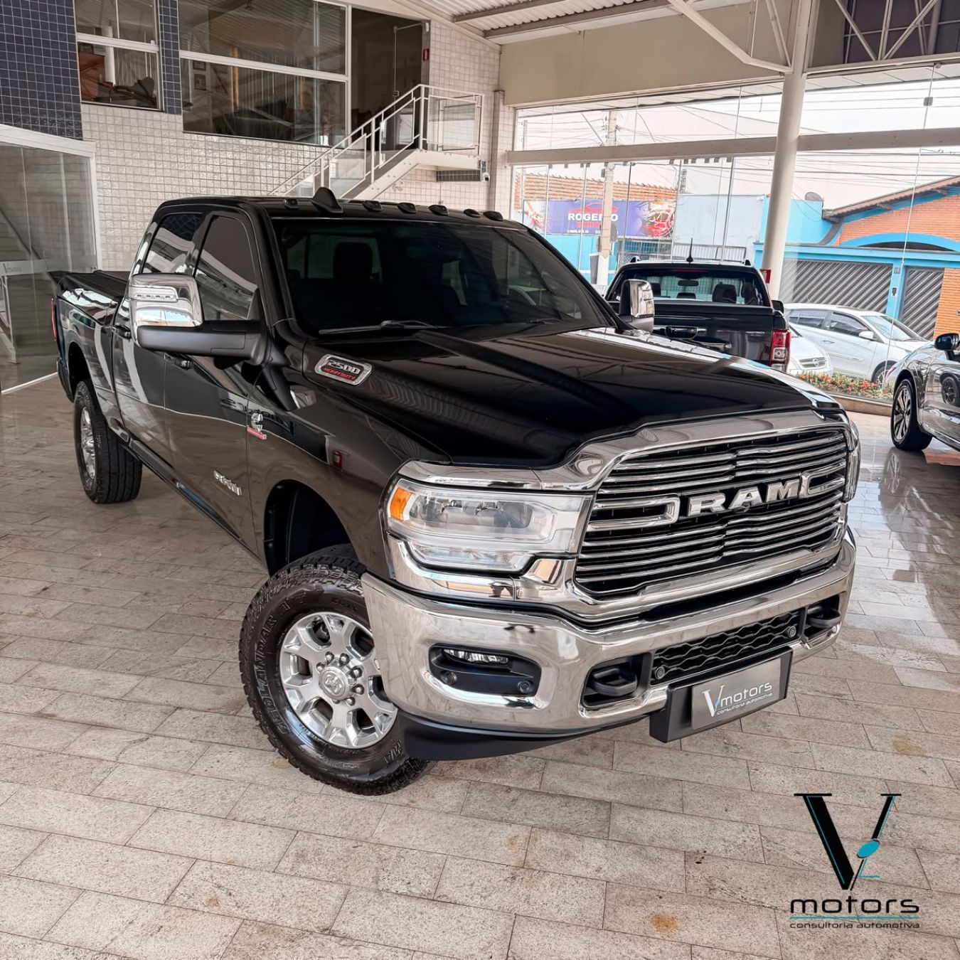 RAM 2500 Laramie 6.7 2023 - Foto 3